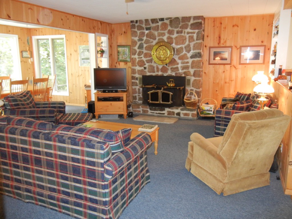 63 DOC EVANS RD, North Kawartha, Ontario, Canada