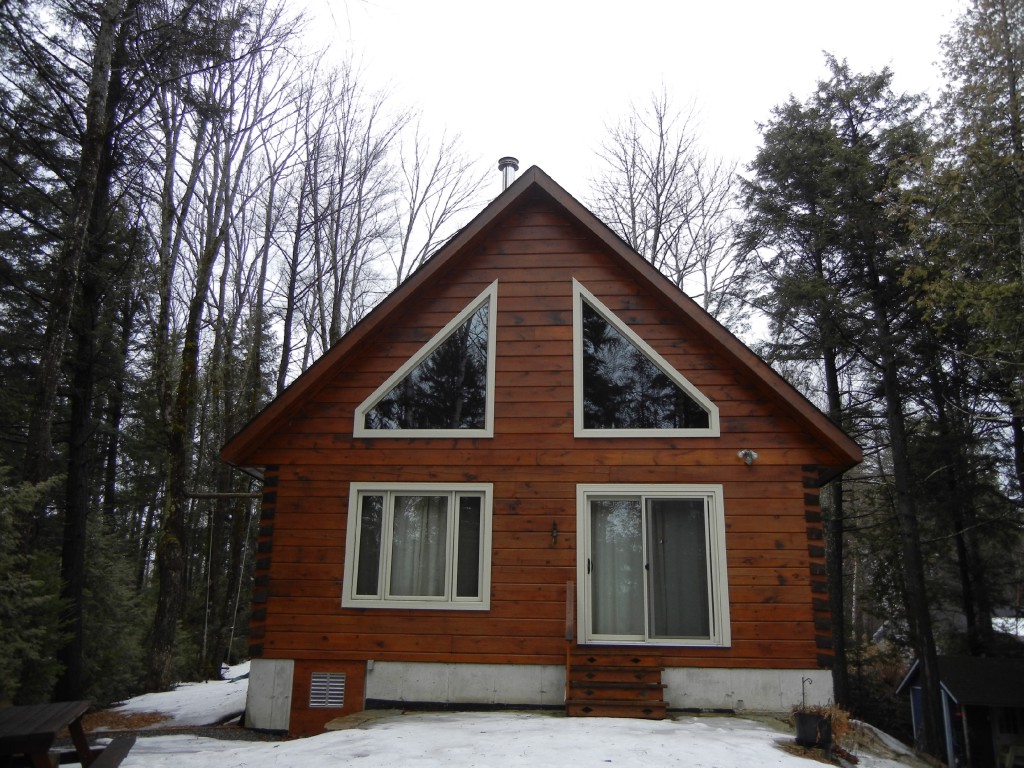 24 HEMLOCK POINT RD, North Kawartha, Ontario, Canada