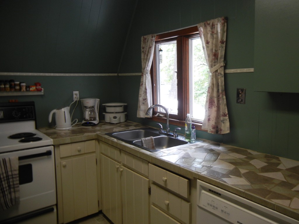 13 PINE POINT RD, North Kawartha, Ontario, Canada