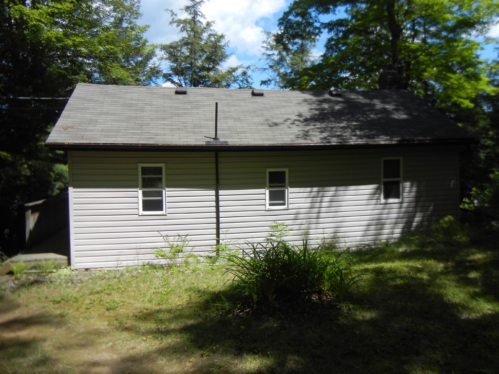 517 RENWICK RD, North Kawartha, Ontario, Canada