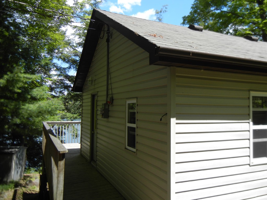 517 RENWICK RD, North Kawartha, Ontario, Canada