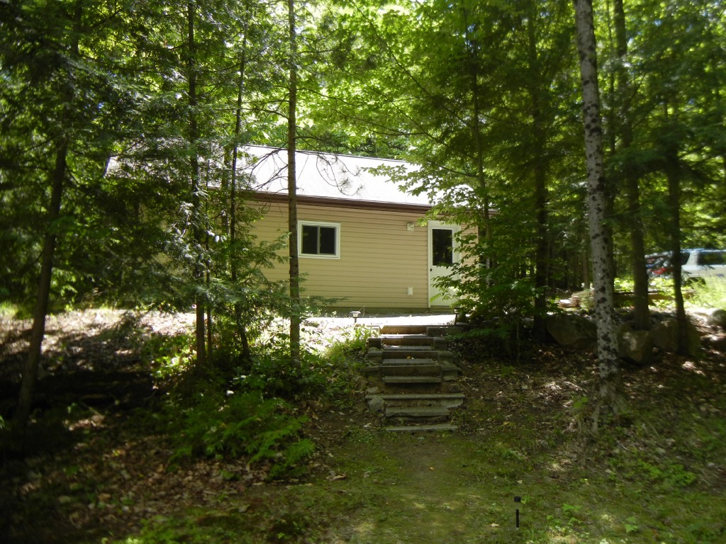 517 RENWICK RD, North Kawartha, Ontario, Canada