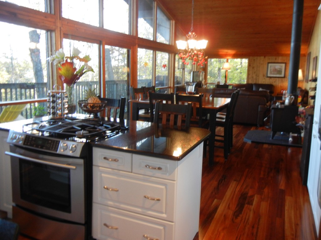 399 ANTELOPE TRAIL, North Kawartha, Ontario, Canada