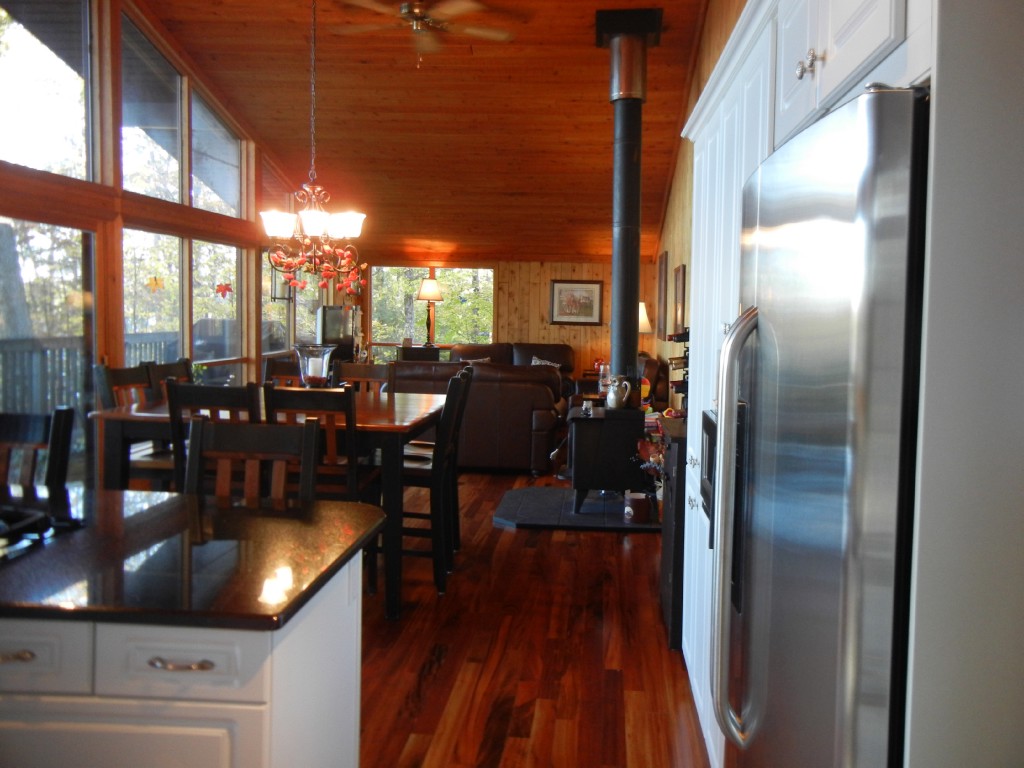 399 ANTELOPE TRAIL, North Kawartha, Ontario, Canada