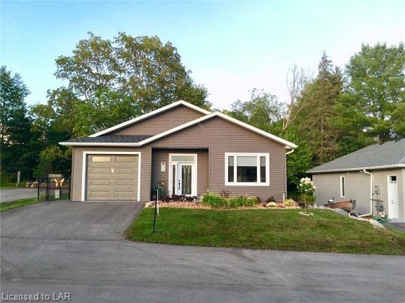 4 AUTUMN Lane, Huntsville Ontario, Canada