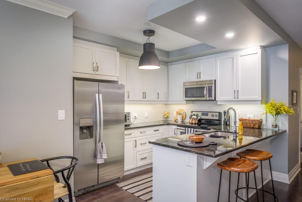 255 JOHN Street N Unit# 109, Stratford Ontario, Canada