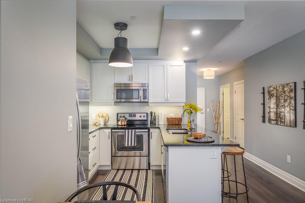 255 JOHN Street N Unit# 109, Stratford Ontario, Canada
