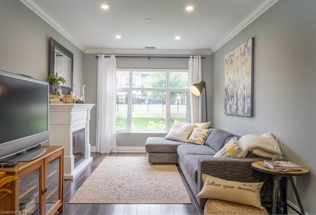 255 JOHN Street N Unit# 109, Stratford Ontario, Canada