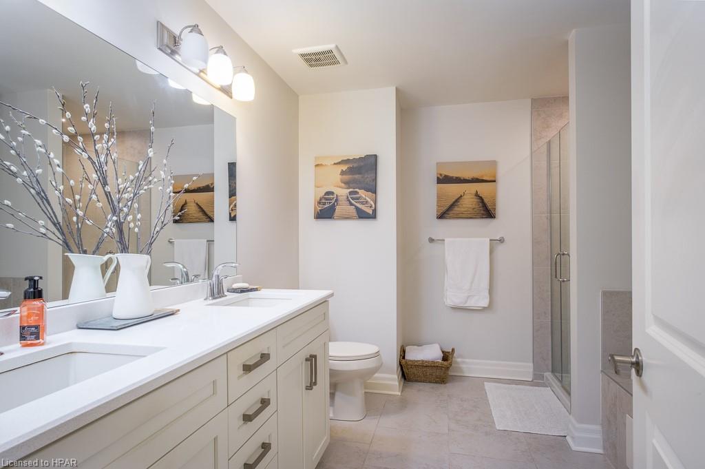 255 JOHN Street N Unit# 109, Stratford Ontario, Canada