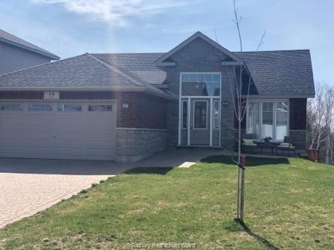 19 Napa Valley Drive, Sudbury Ontario, Canada