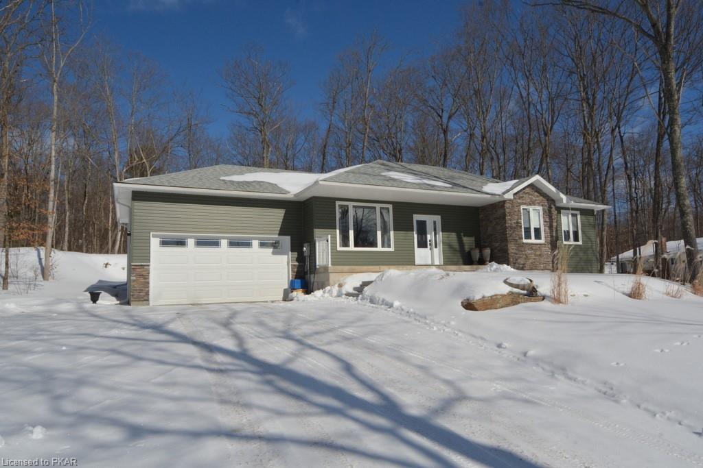 86 FORESTVIEW Drive, Buckhorn Ontario, Canada