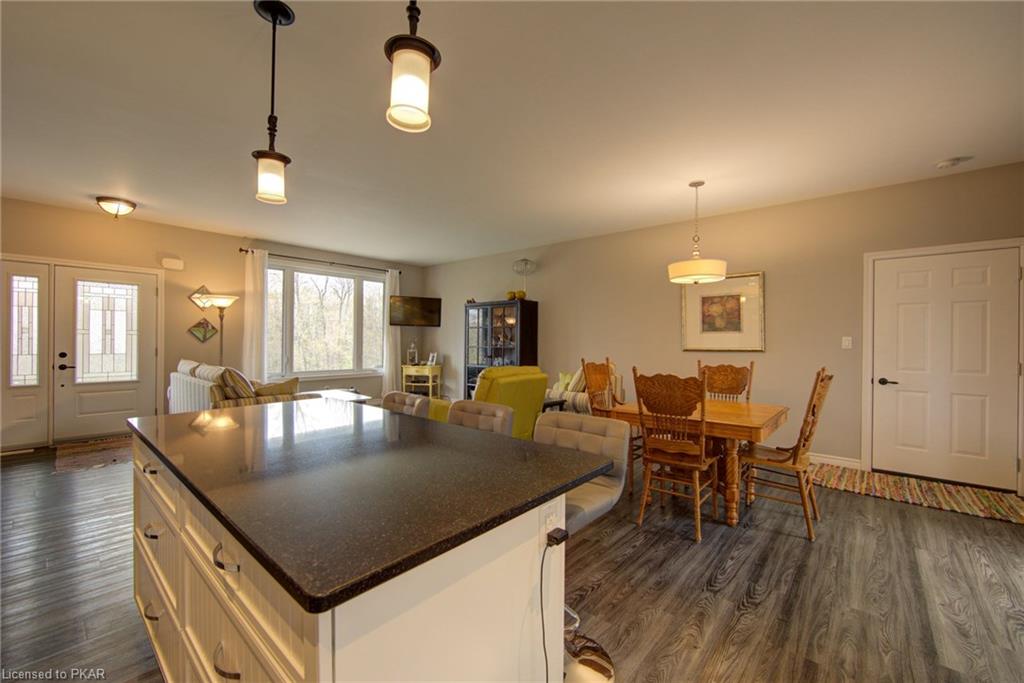 86 FORESTVIEW Drive, Buckhorn Ontario, Canada