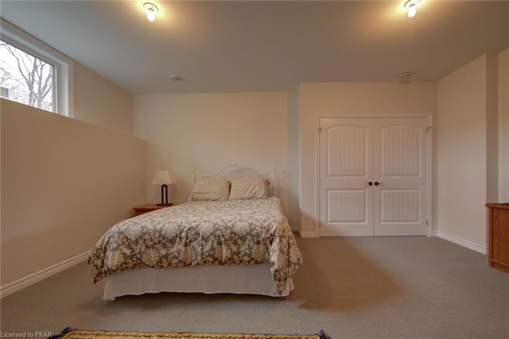 86 FORESTVIEW Drive, Buckhorn Ontario, Canada
