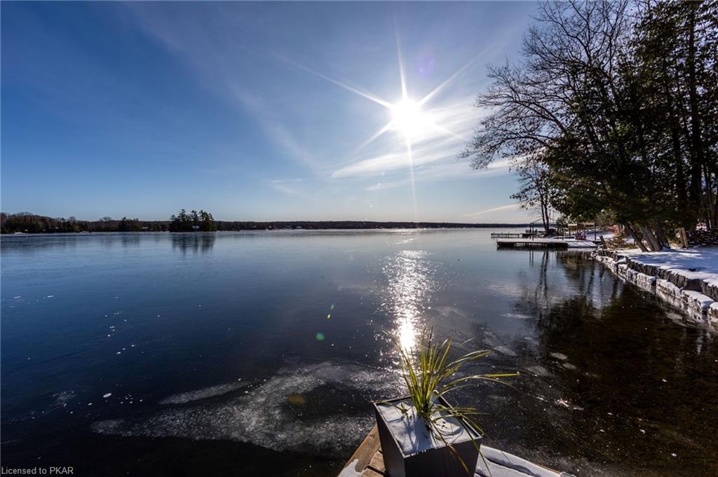 35 FIRE ROUTE 27 ., Buckhorn Ontario, Canada