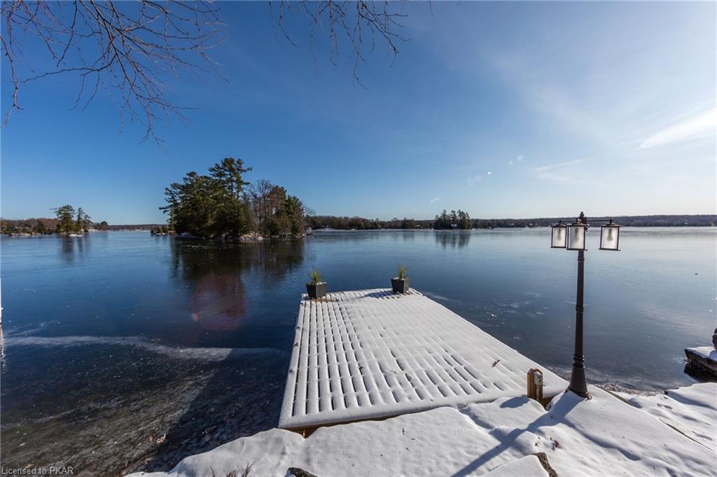 35 FIRE ROUTE 27 ., Buckhorn Ontario, Canada