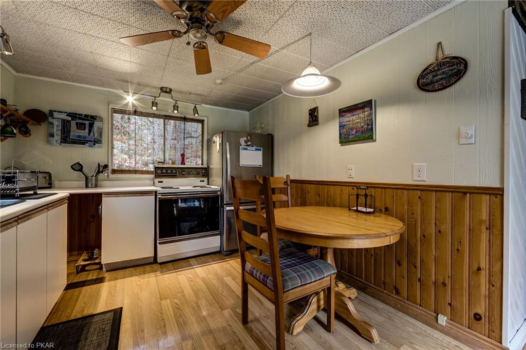3582 HORSESHOE Lane, Lakefield Ontario, Canada