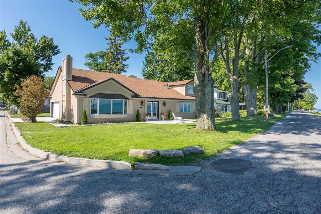 2681 OLD LAKESHORE Road, Sarnia Ontario, Canada