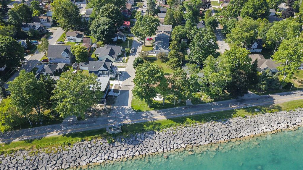 2681 OLD LAKESHORE Road, Sarnia Ontario, Canada