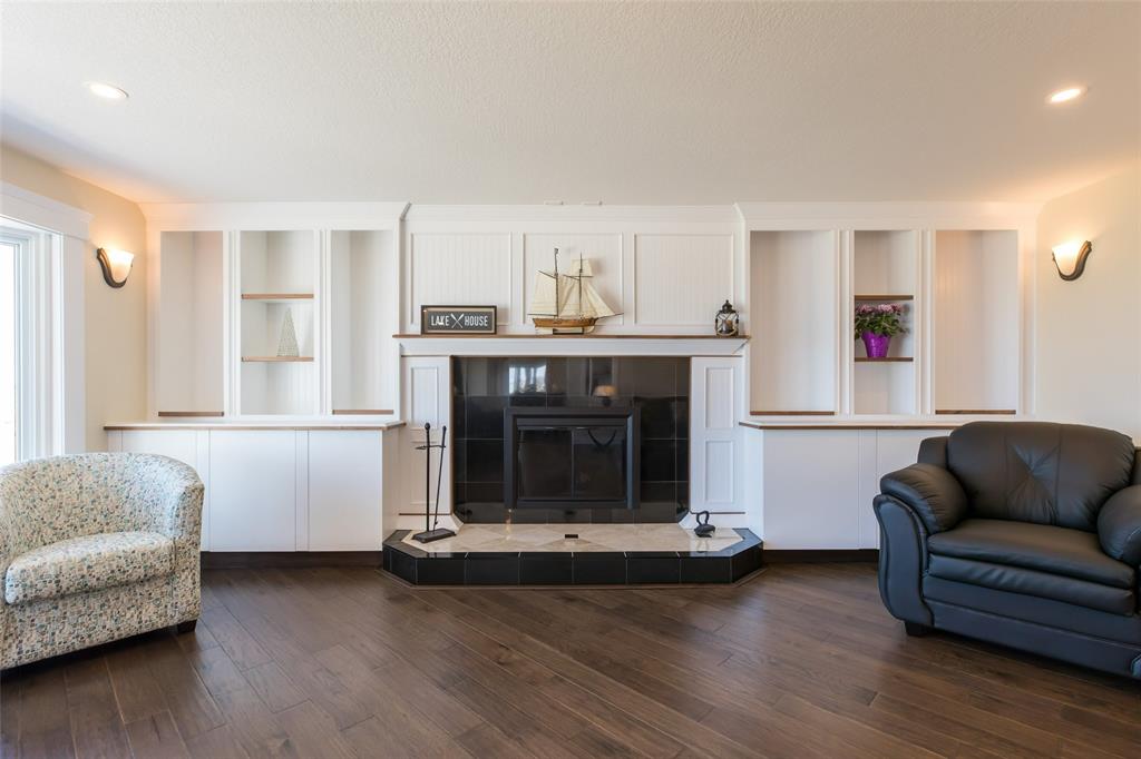 2681 OLD LAKESHORE Road, Sarnia Ontario, Canada