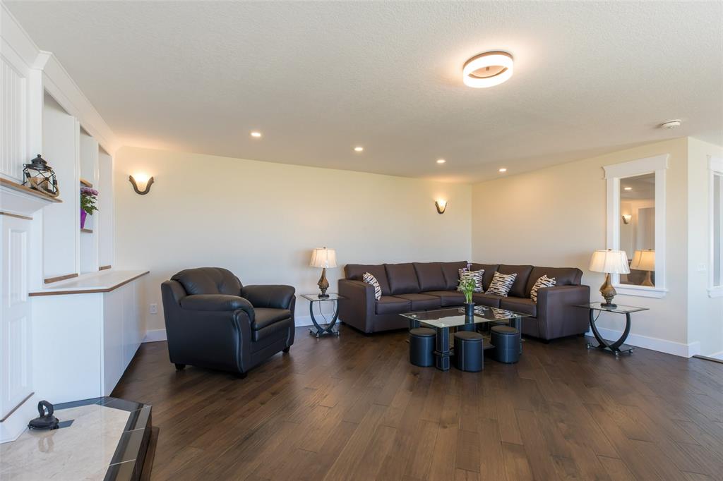 2681 OLD LAKESHORE Road, Sarnia Ontario, Canada