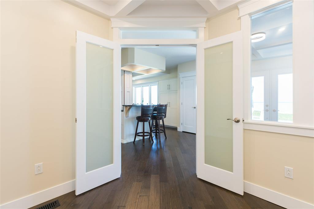 2681 OLD LAKESHORE Road, Sarnia Ontario, Canada