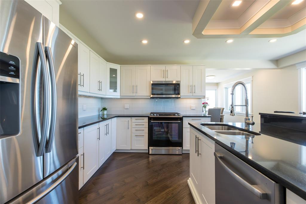 2681 OLD LAKESHORE Road, Sarnia Ontario, Canada