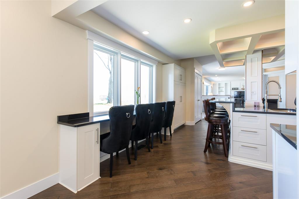 2681 OLD LAKESHORE Road, Sarnia Ontario, Canada