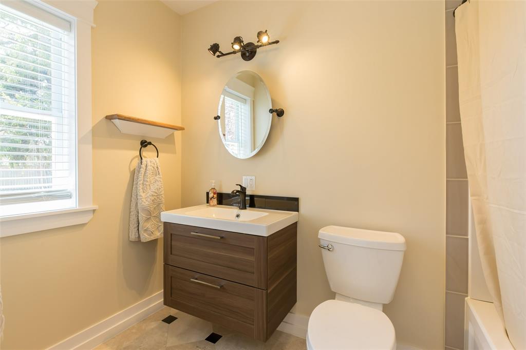 2681 OLD LAKESHORE Road, Sarnia Ontario, Canada
