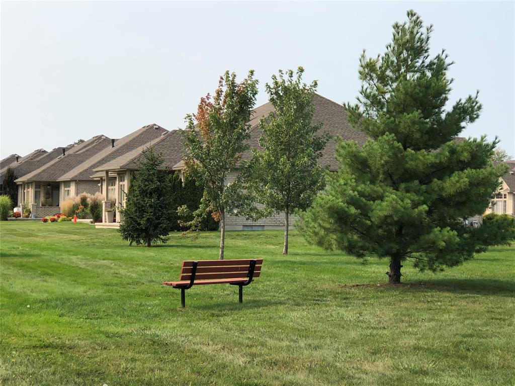 1062 MIKE WEIR Drive Unit# 80, Sarnia Ontario, Canada