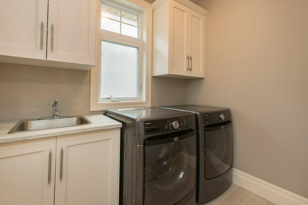 1062 MIKE WEIR Drive Unit# 80, Sarnia Ontario, Canada