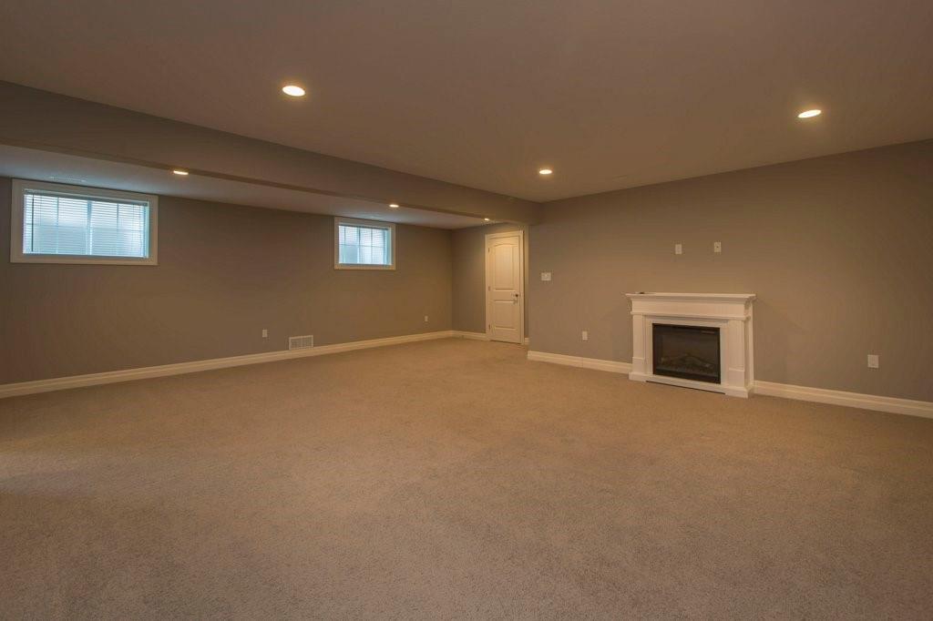 1062 MIKE WEIR Drive Unit# 80, Sarnia Ontario, Canada