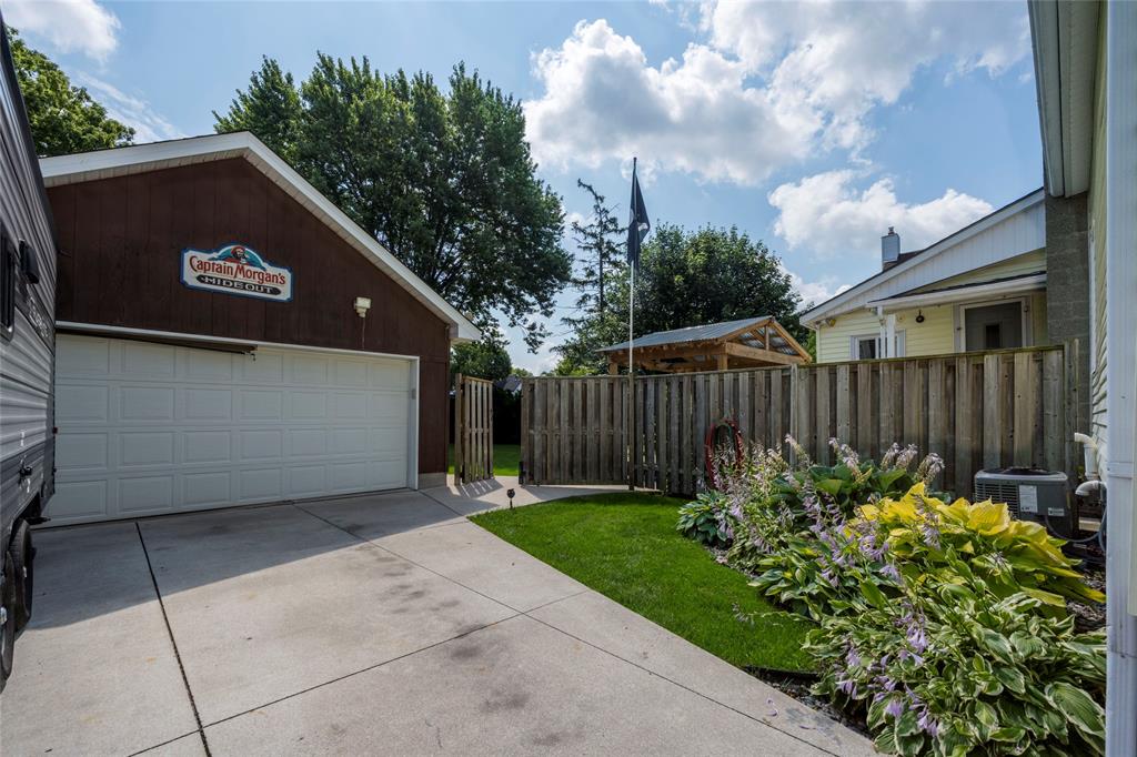 380 RUSSELL Street South, Sarnia, Ontario, Canada