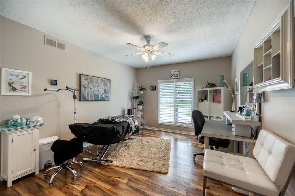 2636 WESTGATE Crescent, Sarnia, Ontario, Canada
