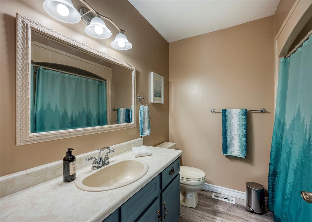 2636 WESTGATE Crescent, Sarnia, Ontario, Canada