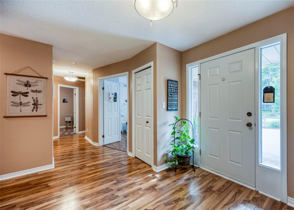 2636 WESTGATE Crescent, Sarnia, Ontario, Canada