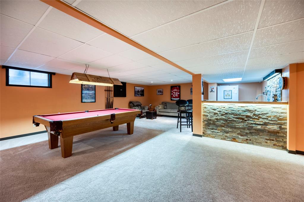 2636 WESTGATE Crescent, Sarnia, Ontario, Canada