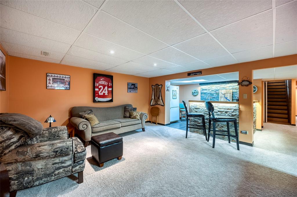 2636 WESTGATE Crescent, Sarnia, Ontario, Canada