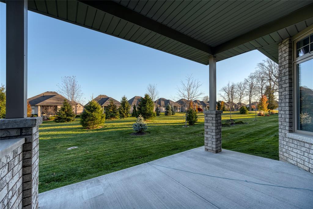 1062 MIKE WEIR Drive Unit# 80, Sarnia, Ontario, Canada
