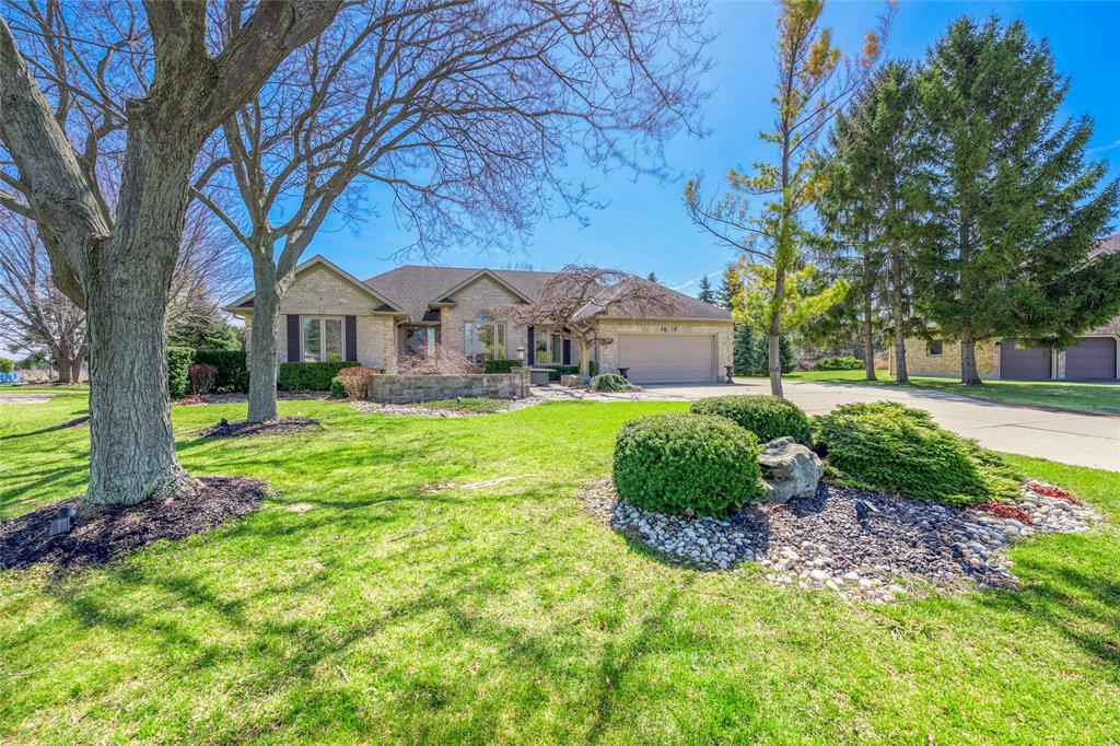 1610 LENA Court, Sarnia, Ontario, Canada photo 1
