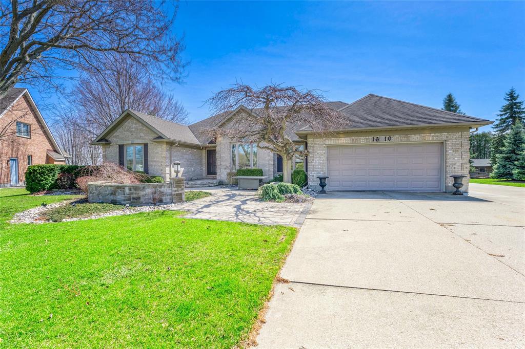1610 LENA Court, Sarnia, Ontario, Canada photo 2