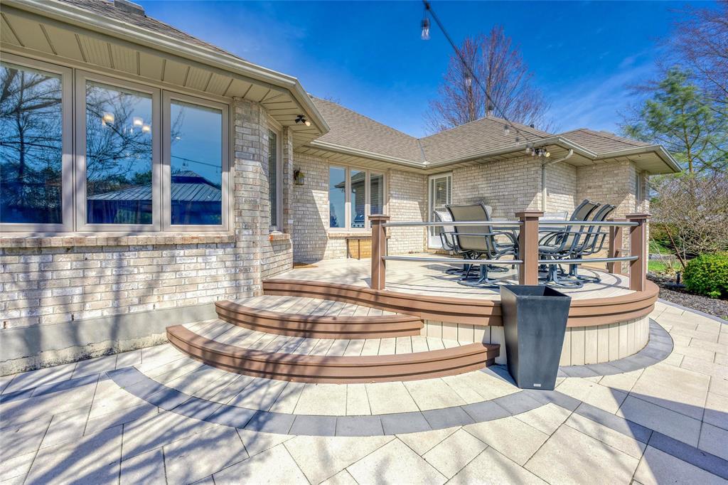 1610 LENA Court, Sarnia, Ontario, Canada photo 10