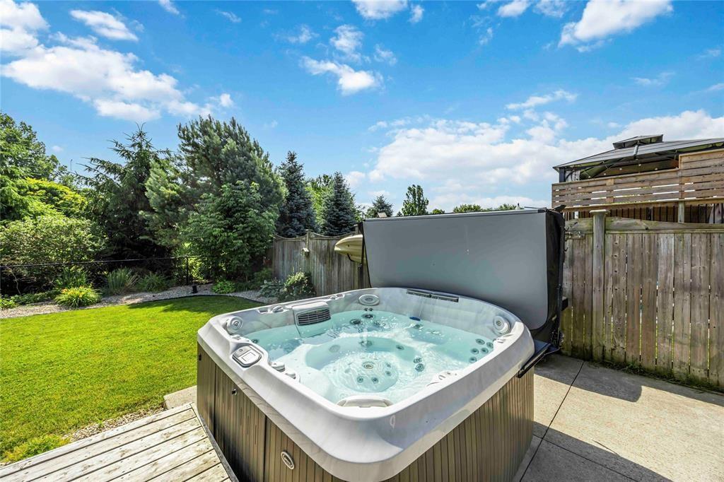 809 SECOND Crescent, Plympton-Wyoming, Ontario, Canada photo 11