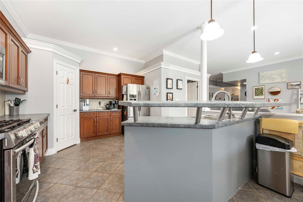 809 SECOND Crescent, Plympton-Wyoming, Ontario, Canada photo 21