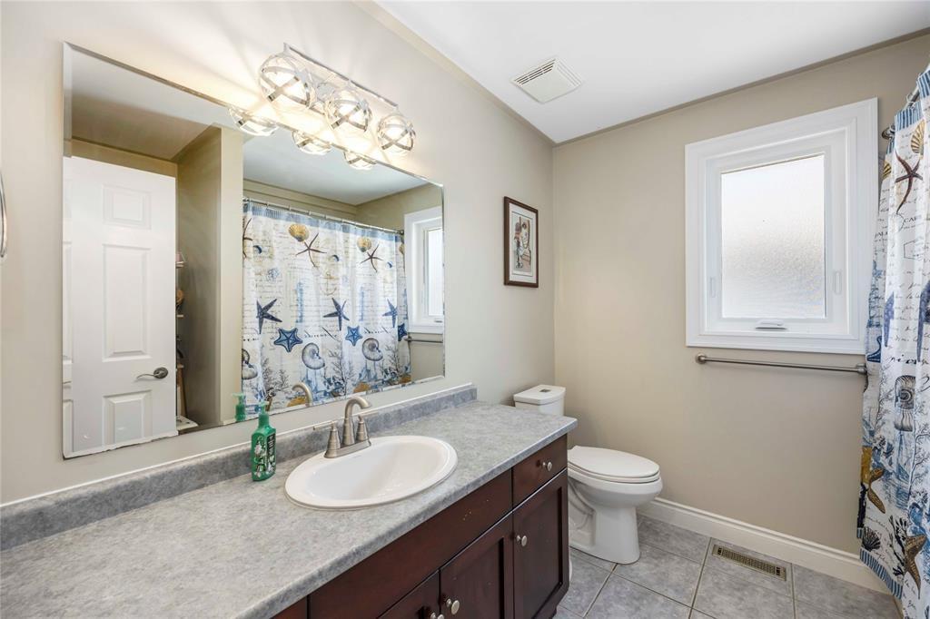 809 SECOND Crescent, Plympton-Wyoming, Ontario, Canada photo 28