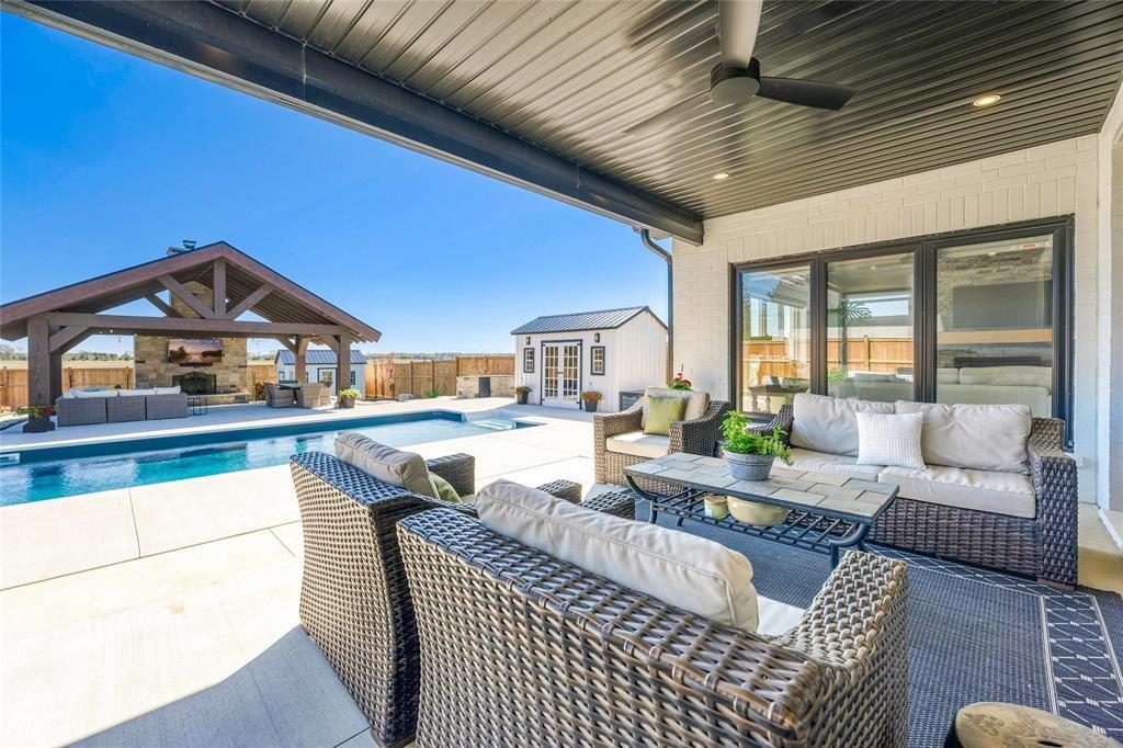 3661 EGREMONT Road, Plympton-Wyoming, Ontario, Canada photo 14