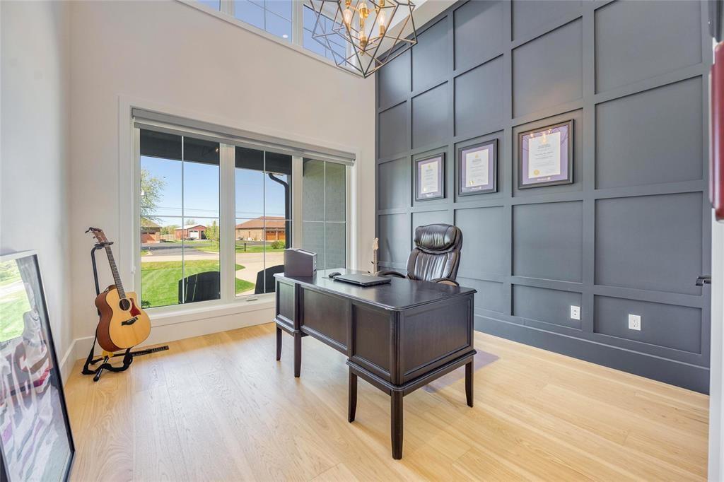 3661 EGREMONT Road, Plympton-Wyoming, Ontario, Canada photo 18