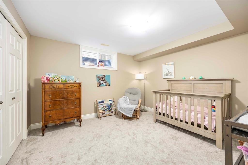 809 SECOND Crescent, Plympton-Wyoming, Ontario, Canada photo 33