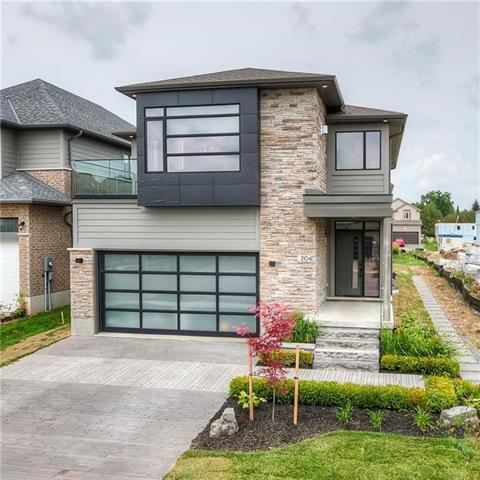 204 Carriage Way, Kitchener Ontario, Canada