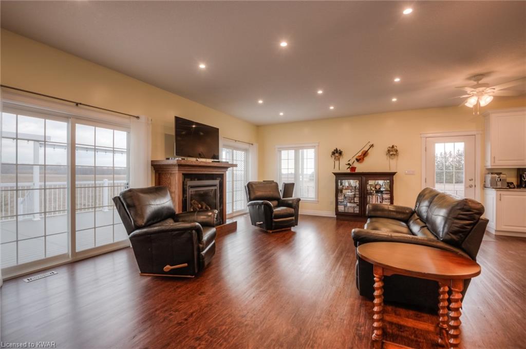 4003 ROAD 104 ., New Hamburg Ontario, Canada