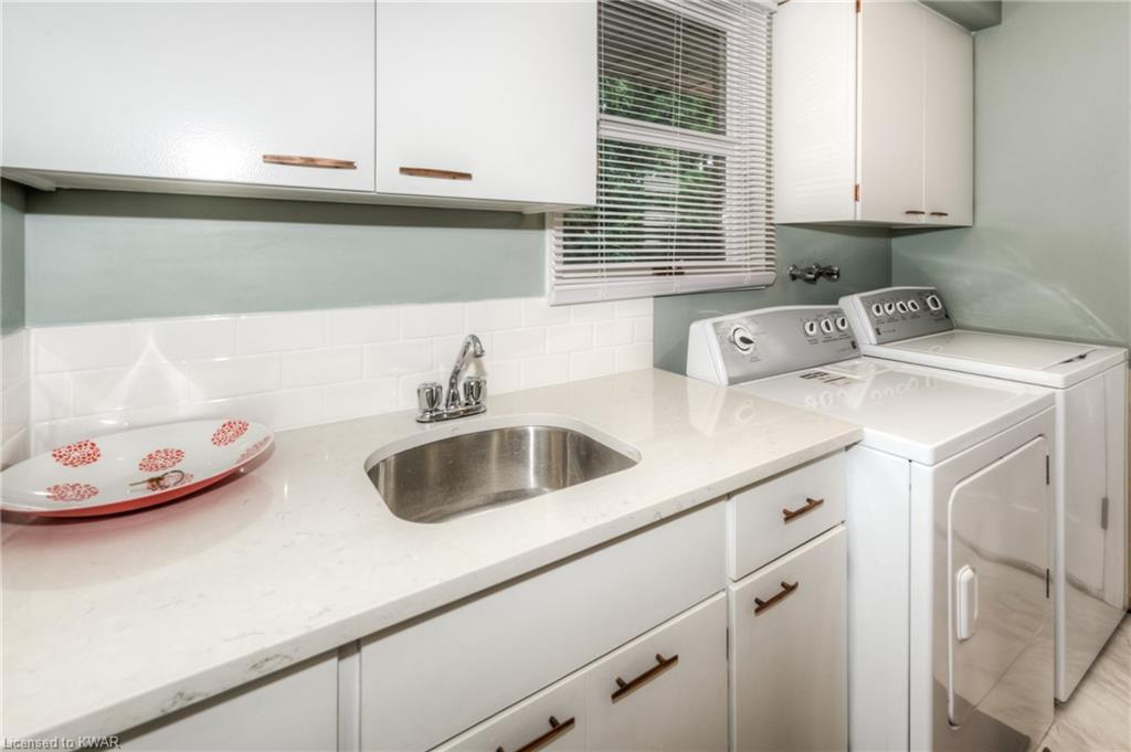 294 WATERLOO Street, New Hamburg, Ontario, Canada